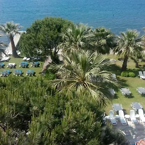 https://art-hotel.aegeanhotels.net